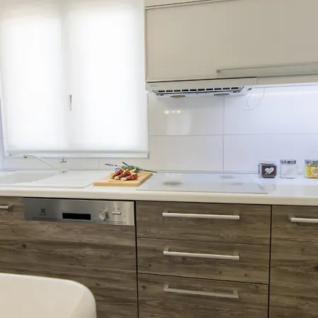 Apartman Lana *
